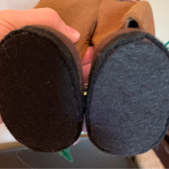 Scandinavian Daisy Gnome Doll - Handmade - Picture 10 of 13